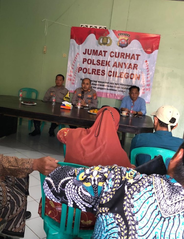 Kapolsek Anyer Gelar Giat Jum'at Curhat, Menjaga Kondusifitas Jelang Pilkada 2024