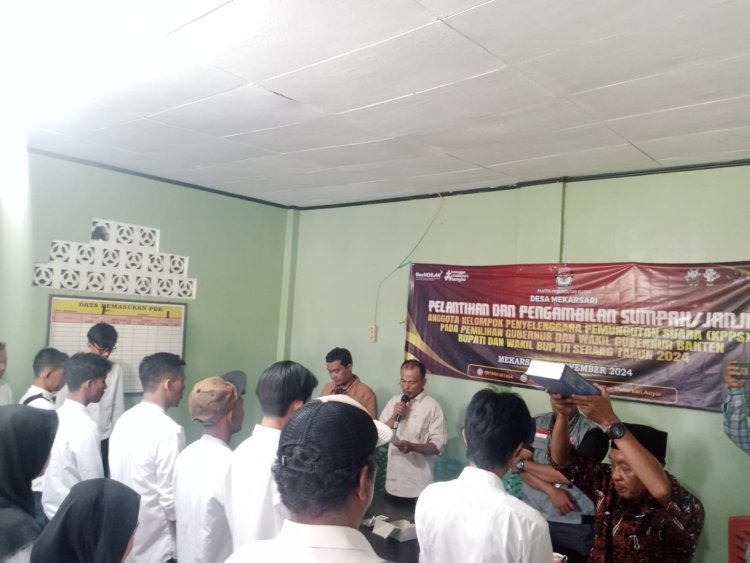 PPS Desa Mekarsari Kecamatan Anyar Gelar Pelantikan Dan Pengambilan Sumpah/janji Anggota KPPS Pada Pilkada Tahun 2024 