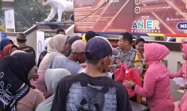 Polsek Anyer Gelar Ramadhan Berbagi : Santuni Purnawirawan, Warakawuri, dan Anak Yatim serta Bagikan Takjil di Wilayah Anyer