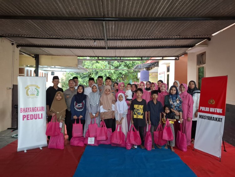 Polsek Anyer Gelar Ramadhan Berbagi : Santuni Purnawirawan, Warakawuri, dan Anak Yatim serta Bagikan Takjil di Wilayah Anyer