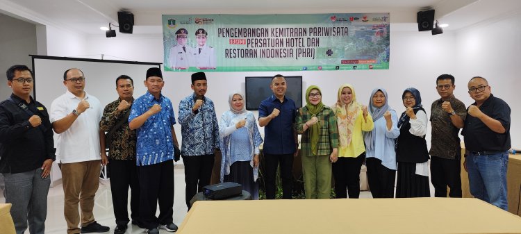 Wisata Pantai Anyer Jadi Perhatian Serius Pemerintah Daerah Provinsi Banten, Dalam Perbaikan Infrastruktur Yang Ada