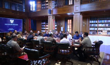 Rapat Hari Minggu, Prabowo Atensi Penertiban Kawasan Hutan dan Pertambangan