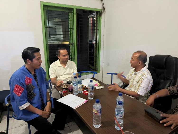 VIRAL! Data Pribadi Dipakai Ajukan Kredit Tanpa Izin, Warga Geruduk Kantor Mutiara Multi Finance di Serang